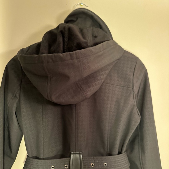 Ladies lined Michael Kors jacket - Picture 6 of 10